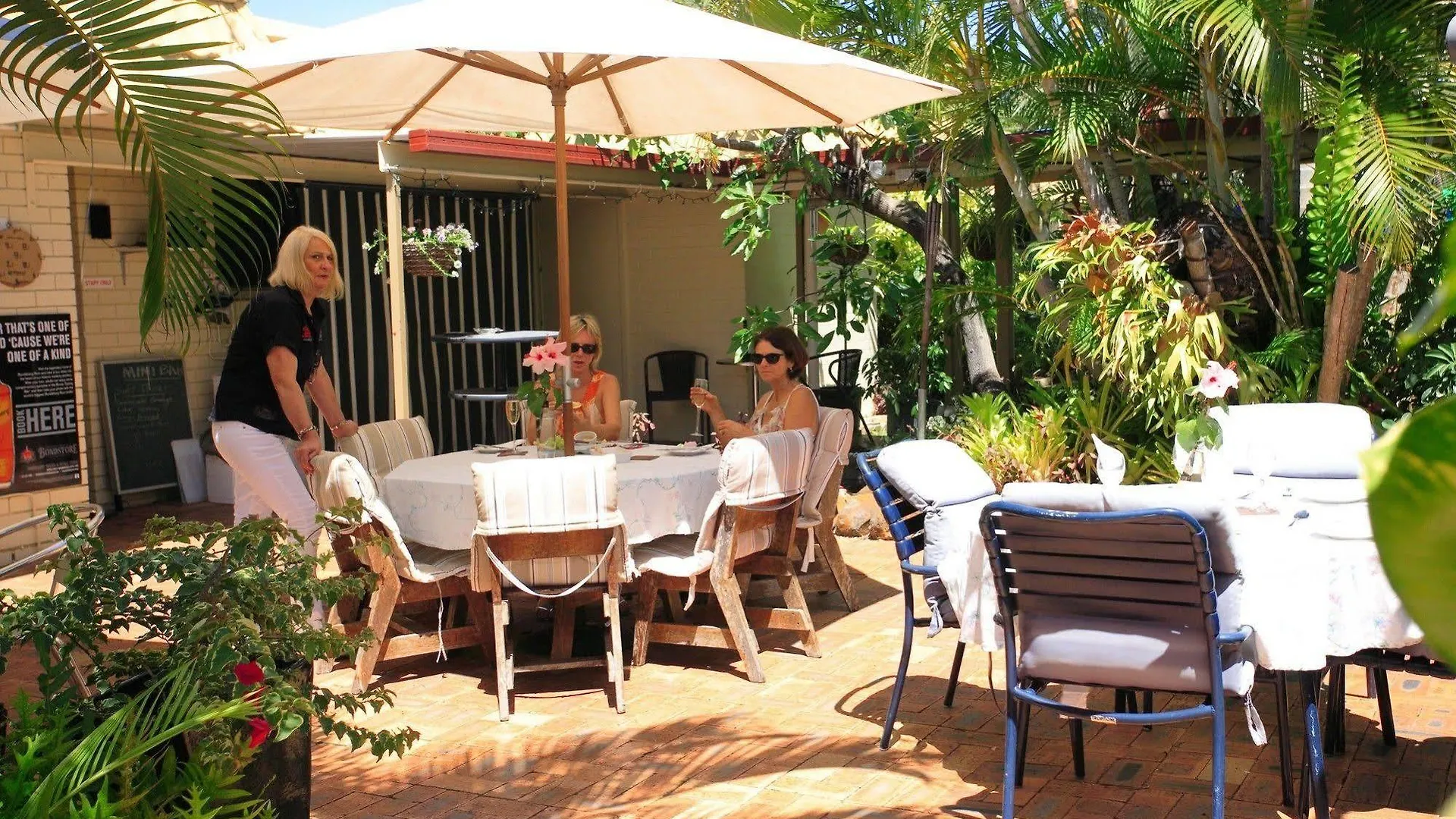 Bundaberg Coral Villa Motor Inn Motel